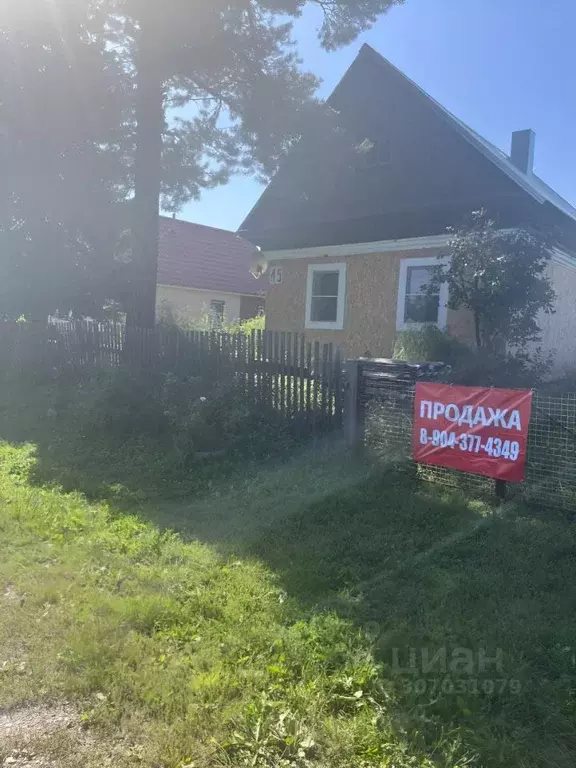 Дом в Кемеровская область, Калтанский городской округ, с. Сарбала ул. ... - Фото 1