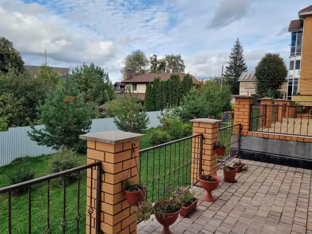 2-к кв. Тульская область, Тула ул. 1-я Зеркальная, 6 (65.0 м) - Фото 2