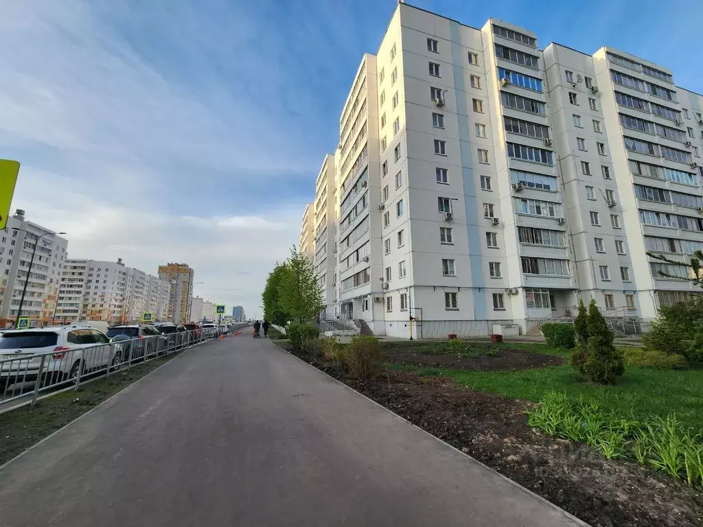 Помещение свободного назначения в Татарстан, Набережные Челны ул. ... - Фото 1