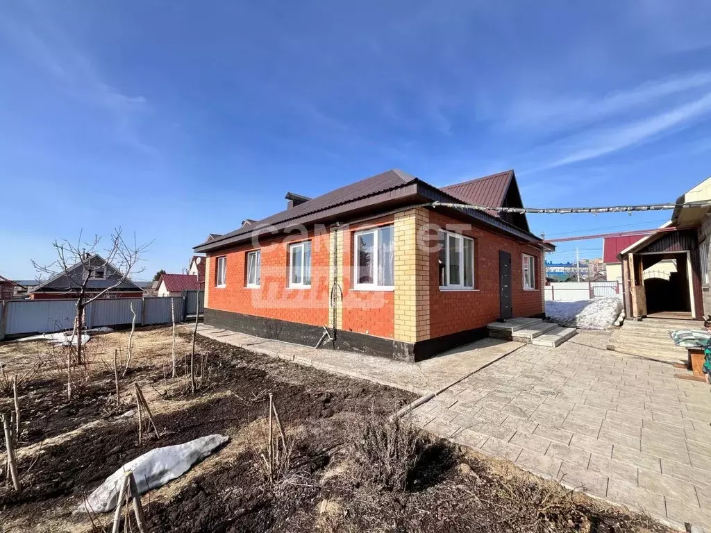 Дом в Башкортостан, Кумертау Доковская ул. (90 м) - Фото 0