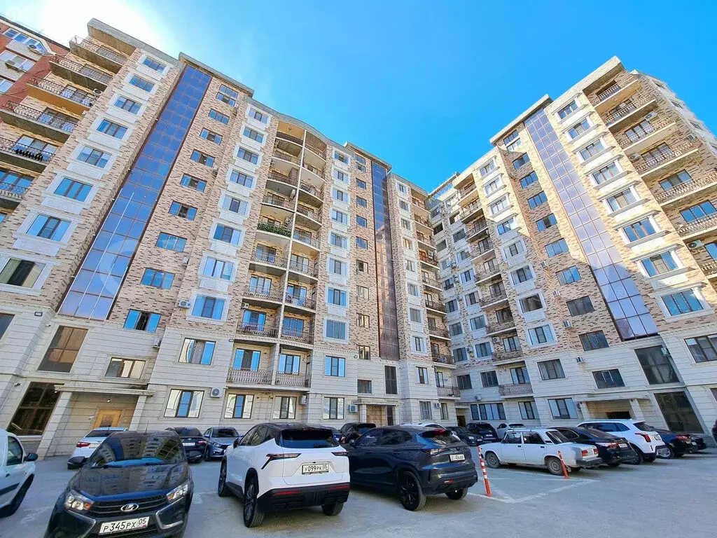 3-комнатная квартира: Махачкала, улица Абубакарова, 106к3 (117 м) - Фото 0