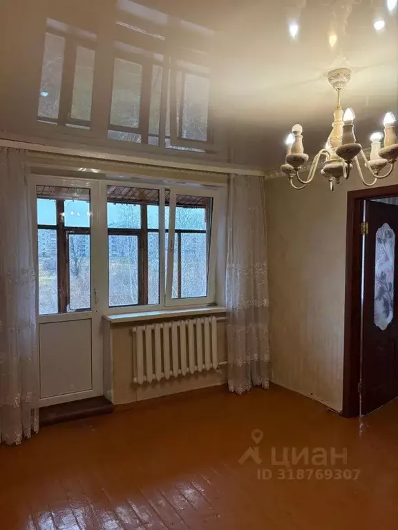 2-к кв. Башкортостан, Ишимбай ул. Чкалова, 1 (45.7 м) - Фото 1