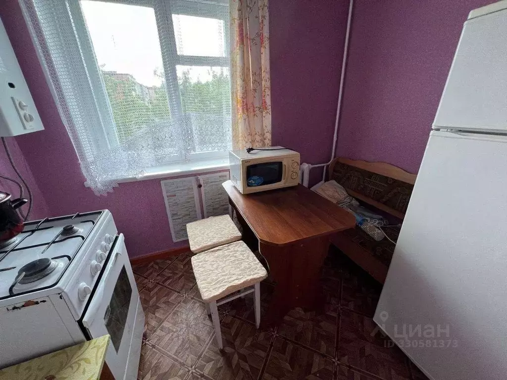 1-к кв. Брянская область, Брянск бул. 50 лет Октября, 13 (30.0 м) - Фото 2