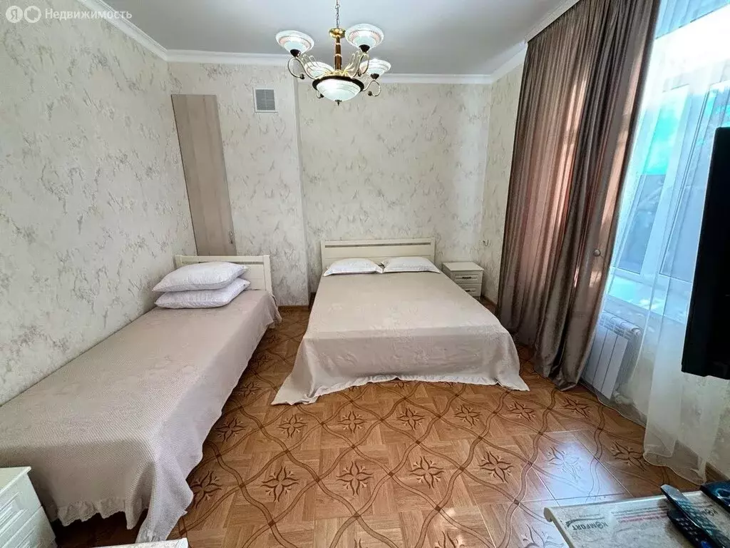 2-комнатная квартира: Кисловодск, улица Чкалова, 58 (40 м) - Фото 1