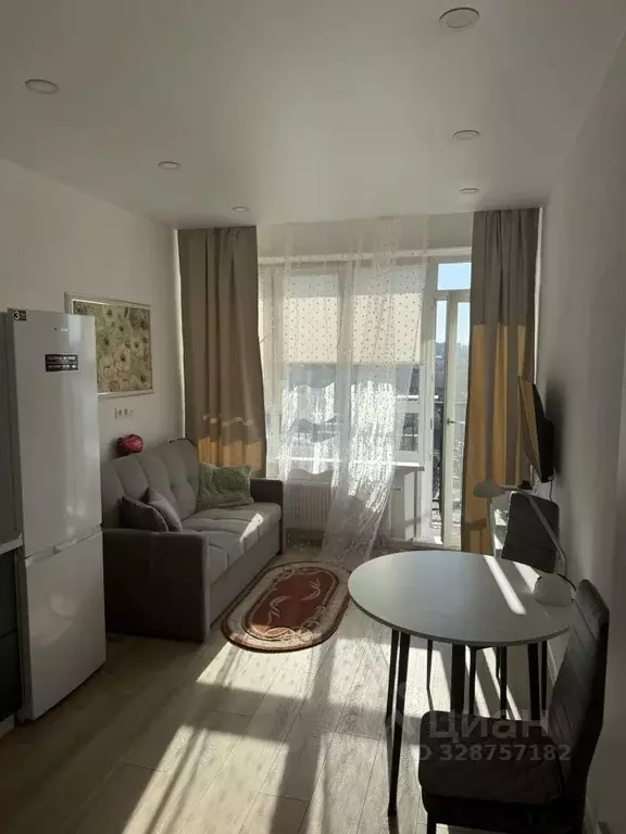 Студия Хабаровский край, Хабаровск ул. Виталия Бубенина, 1 (23.2 м) - Фото 2