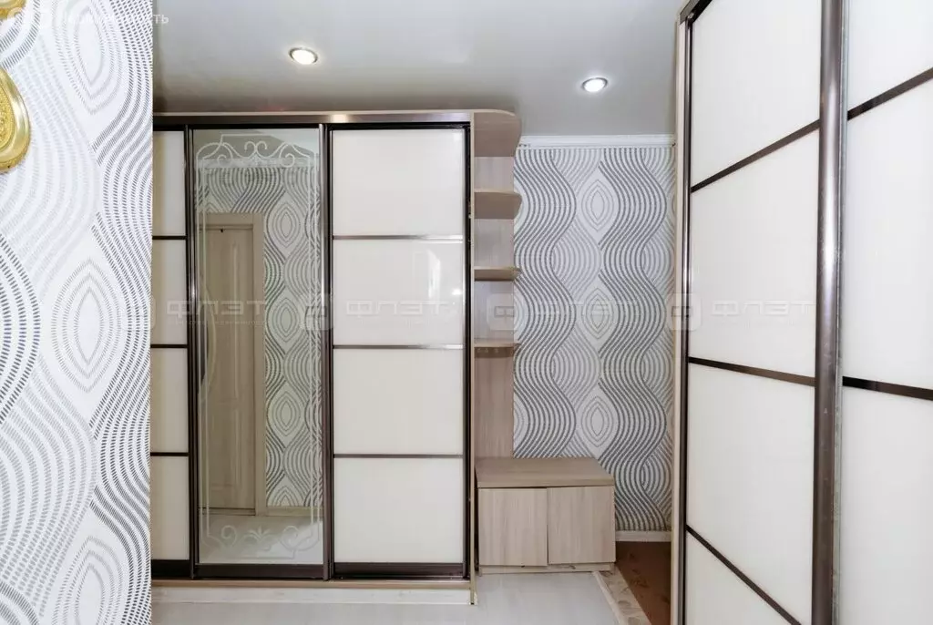 3-комнатная квартира: Казань, Интернациональная улица, 38 (58.4 м) - Фото 2