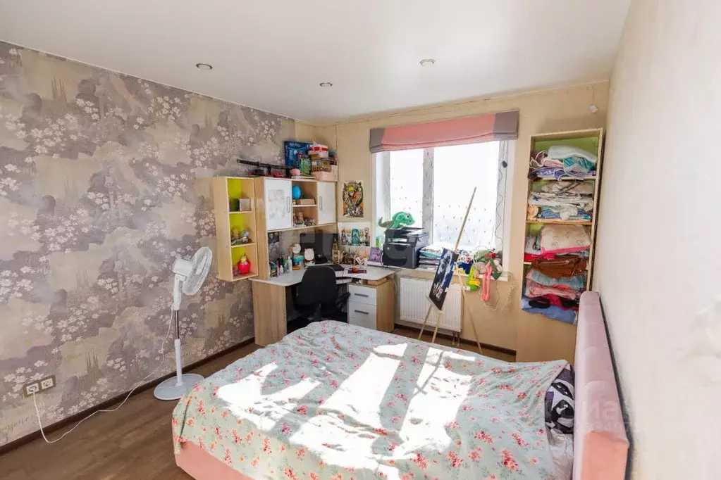 3-к кв. Удмуртия, Ижевск ул. 10 лет Октября, 93 (72.1 м) - Фото 1