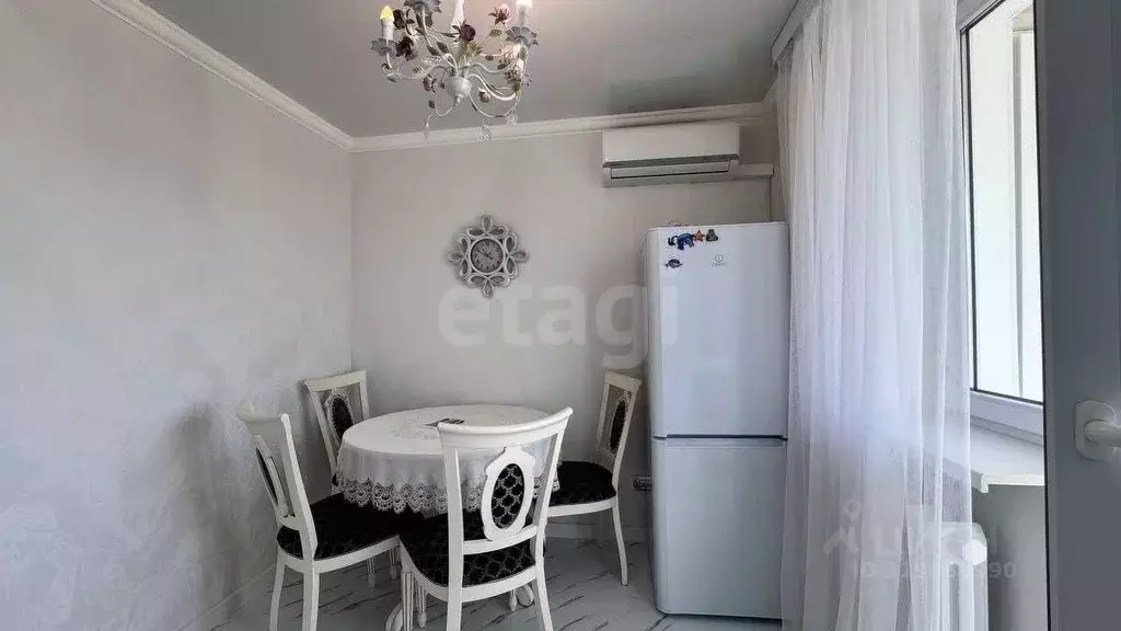 2-к кв. Крым, Симферопольский район, Мирновское с/пос, с. Белоглинка ... - Фото 1
