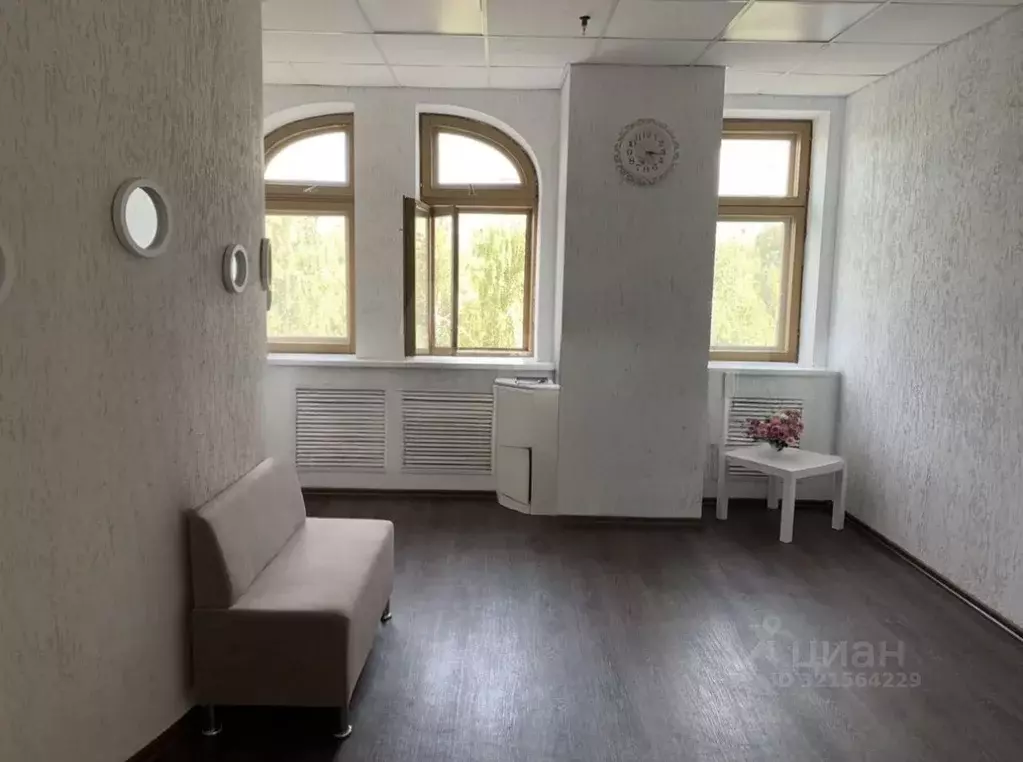 Офис в Самарская область, Тольятти ул. Автостроителей, 68а (63 м) - Фото 0