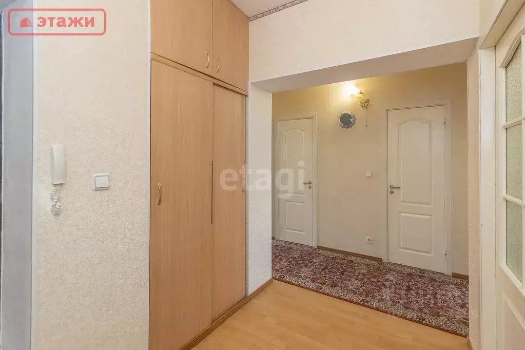 2-к кв. Карелия, Петрозаводск ул. Чапаева, 47 (64.8 м) - Фото 0