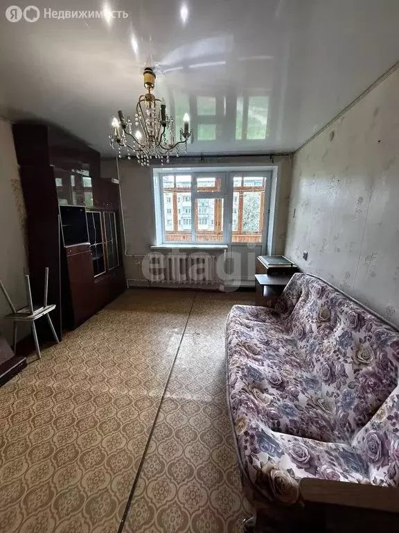 1-комнатная квартира: Камышлов, Молодогвардейская улица, 10 (31.9 м) - Фото 0