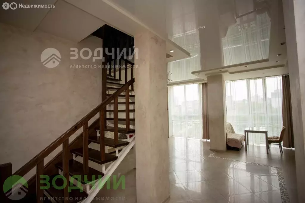 5-комнатная квартира: Чебоксары, Ярмарочная улица, 15к1 (237.6 м) - Фото 1