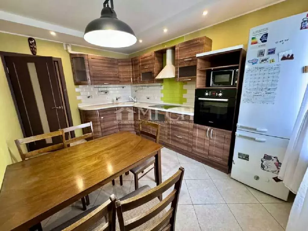 Продается 3-комнатная квартира - Фото 2