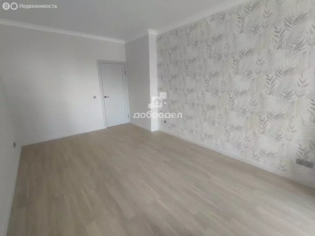3-комнатная квартира: Екатеринбург, улица Циолковского, 3 (101 м) - Фото 1