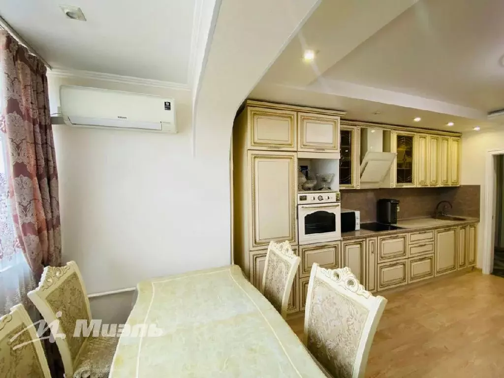 Продается 2-комнатная квартира - Фото 1