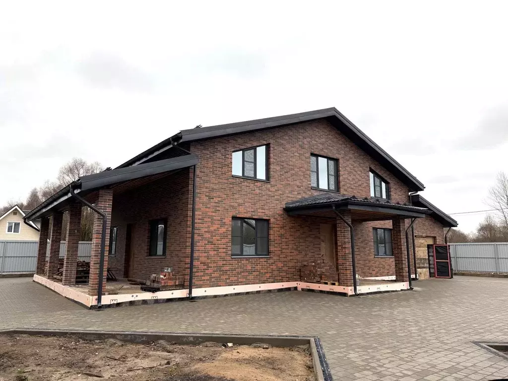 Дом в Новгородская область, Великий Новгород Береговая ул. (342 м) - Фото 1