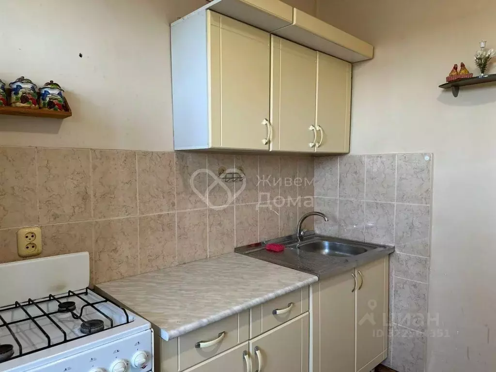 1-к кв. Волгоградская область, Волгоград Родниковая ул., 18 (31.8 м) - Фото 1