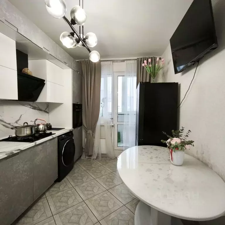 3-к кв. Волгоградская область, Волгоград ул. Шумского, 7А (72.8 м) - Фото 1