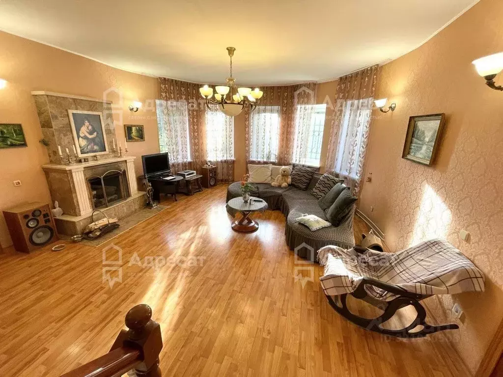 Дом в Волгоградская область, Волгоград пос. Латошинка, ул. Тополиная ... - Фото 1