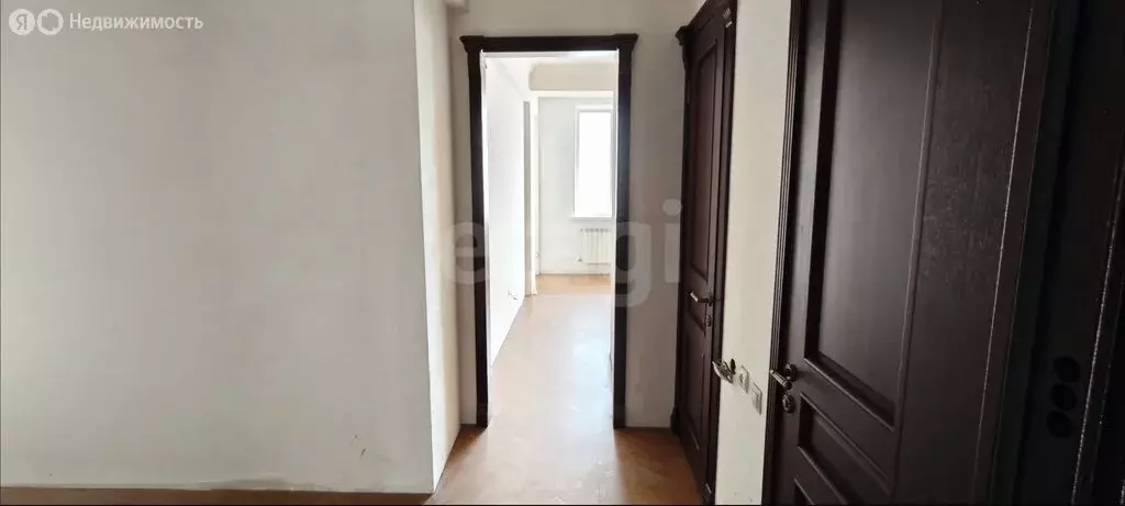 2-комнатная квартира: Махачкала, улица Юсупова, 51А (84 м) - Фото 2