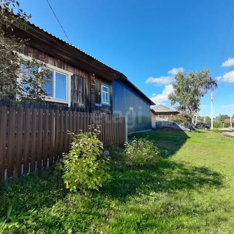 Дом в Пермский край, Добрянский муниципальный округ, Полазна рп ул. ... - Фото 1