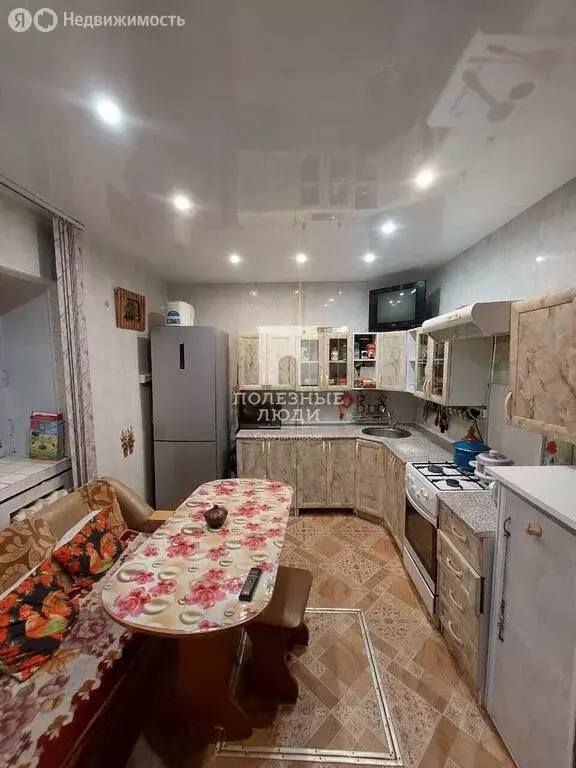 3-комнатная квартира: село Ивановка, Пионерская улица, 16 (70 м) - Фото 1
