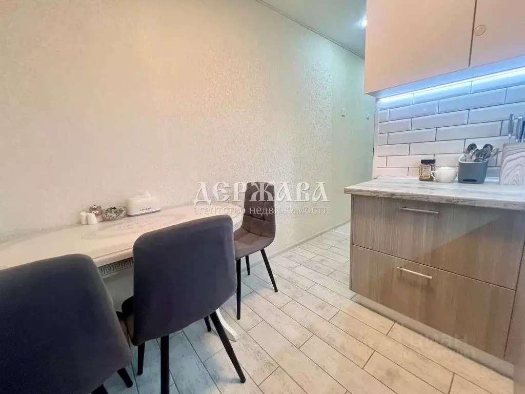 4-к кв. Белгородская область, Старый Оскол Лебединец мкр, 17 (60.3 м) - Фото 2