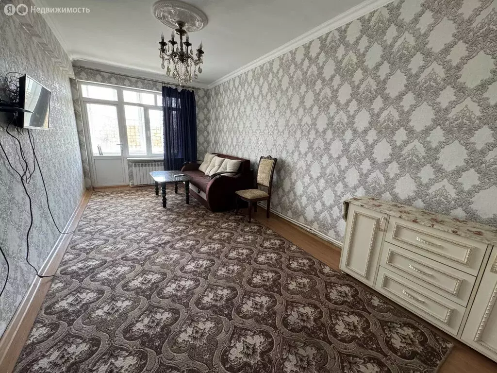 2-комнатная квартира: Дербент, улица Сальмана, 65А (86 м) - Фото 1