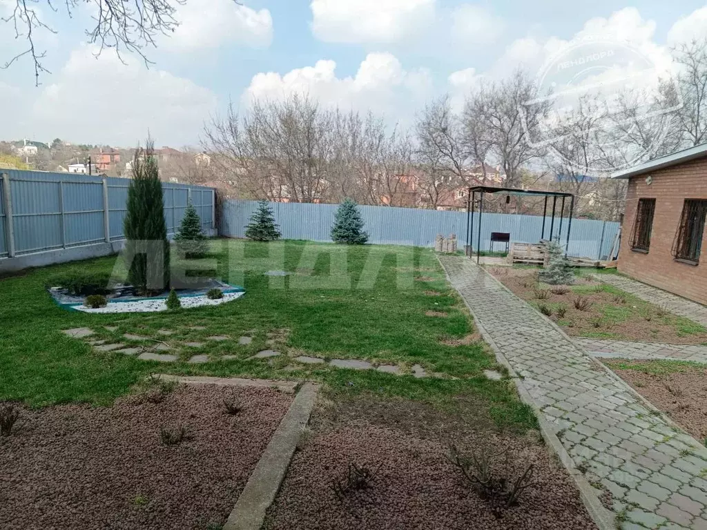 Дом в Ростовская область, Ростов-на-Дону Лесопарковая ул. (219 м) - Фото 1