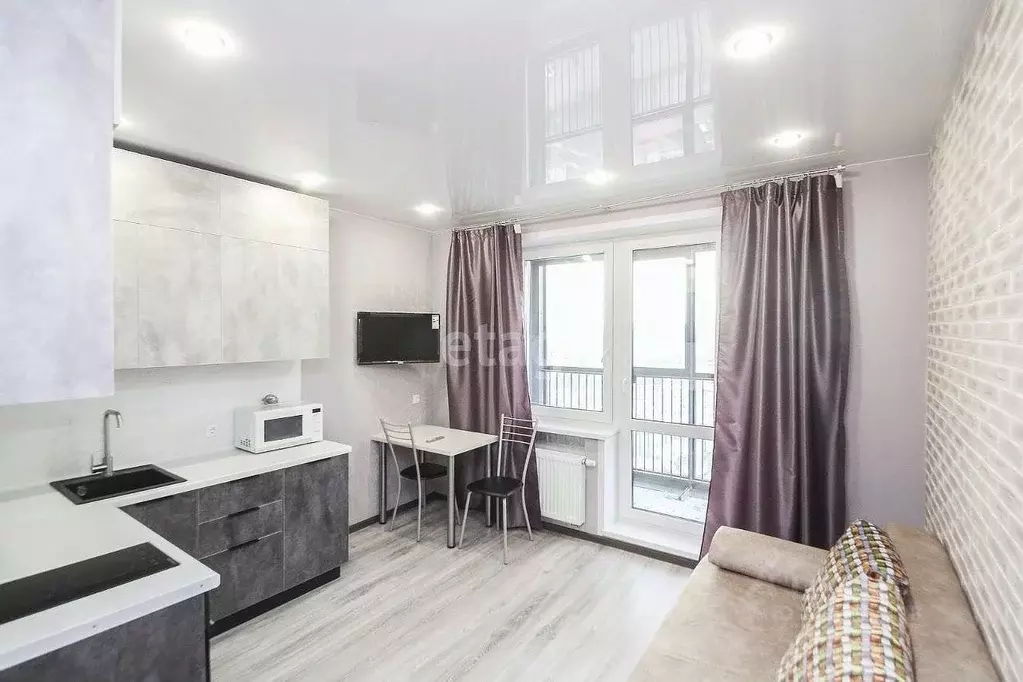 Студия Тюменская область, Тюмень ул. Тальниковая, 3 (21.3 м) - Фото 1