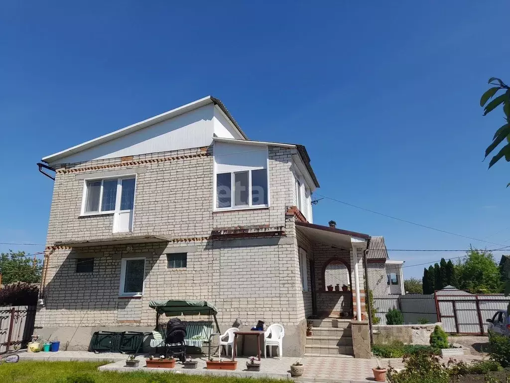 Дом в Саратовская область, Балашов Текстильная ул., 32 (180 м) - Фото 1