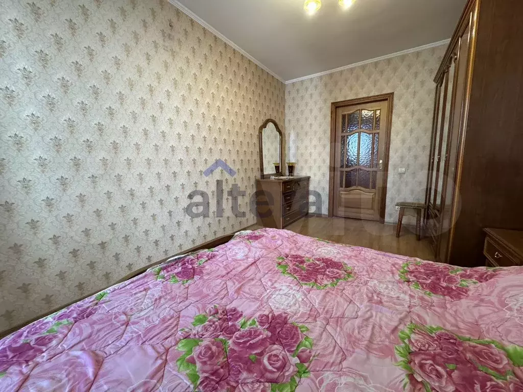 3-к. квартира, 94 м, 4/10 эт. - Фото 1