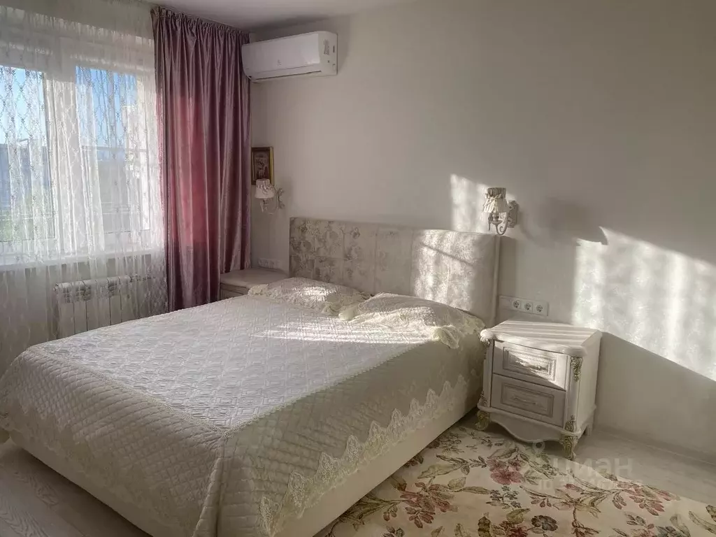 3-к кв. Краснодарский край, Сочи ул. Молокова, 20 (66.0 м) - Фото 0