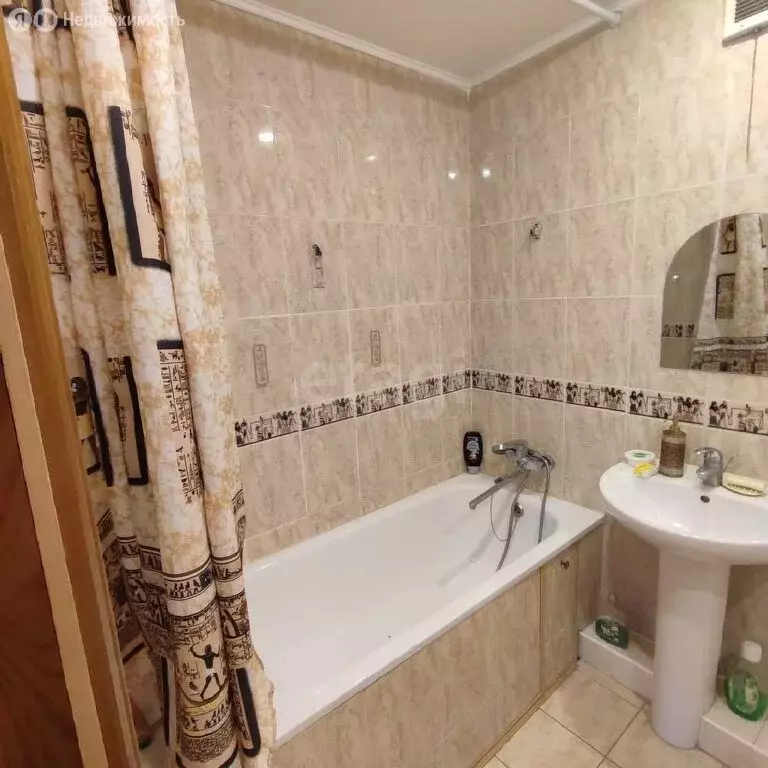 Дом в Бердск, Сиреневая улица (240 м) - Фото 1