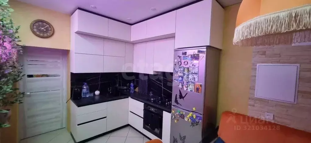 3-к кв. Белгородская область, Белгород Донецкая ул., 83в (106.0 м) - Фото 1