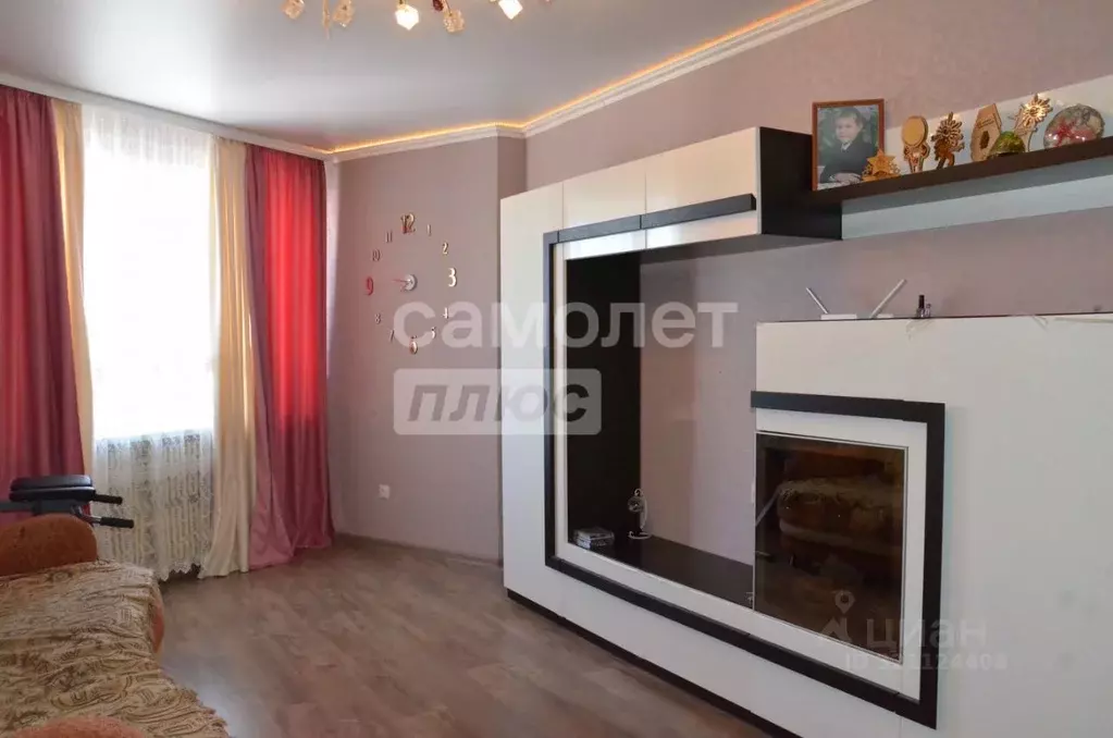 3-к кв. Липецкая область, Елец ул. Черокманова, 17 (64.0 м) - Фото 0