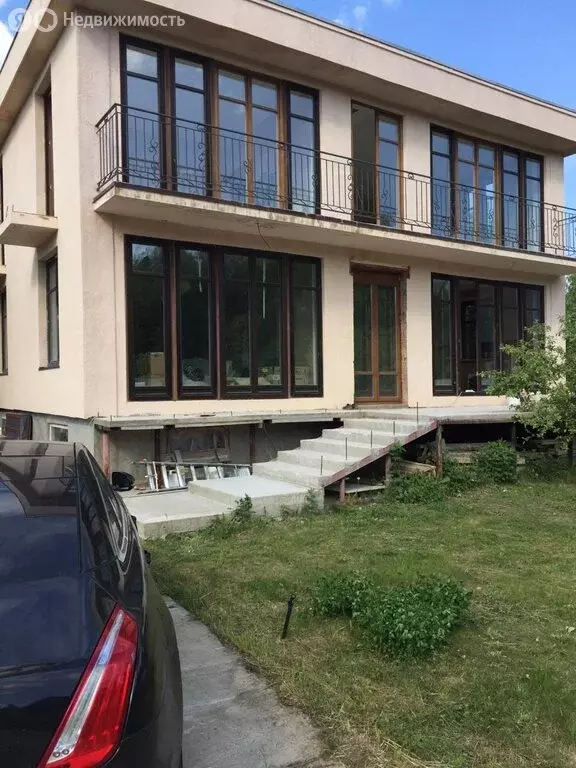 Дом в деревня Новошихово, улица Квартал 1 (318 м) - Фото 1