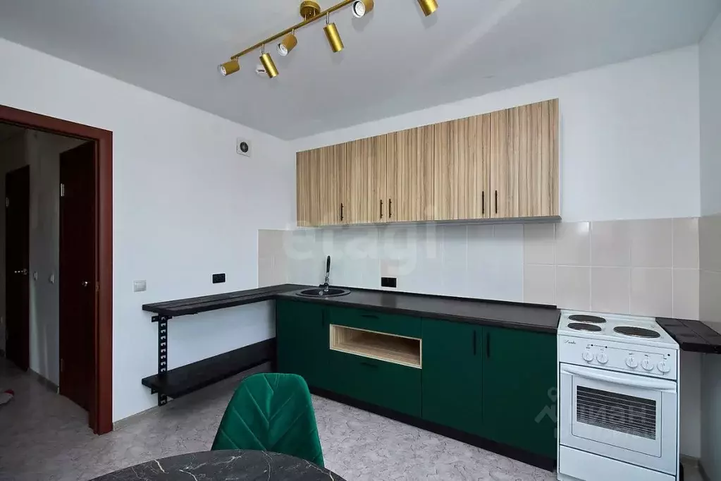 2-к кв. Тюменская область, Тюмень ул. Республики, 204к13 (60.9 м) - Фото 1