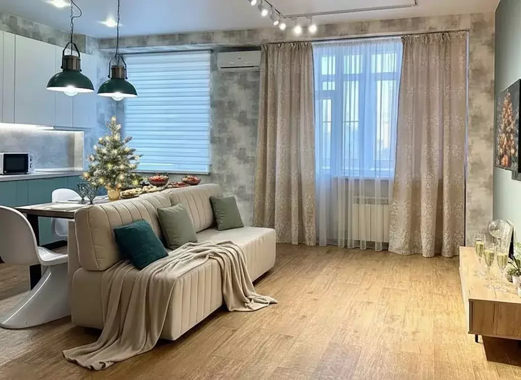 2-к кв. Нижегородская область, Нижний Новгород Дальняя ул., 8 (85.0 м) - Фото 1