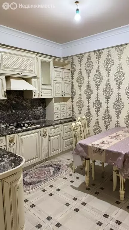 3-комнатная квартира: Махачкала, Радужная улица, 19 (80 м) - Фото 1