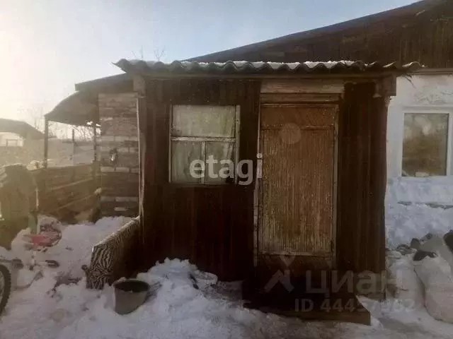 Дом в Челябинская область, Агаповский район, пос. Первомайский ул. ... - Фото 0