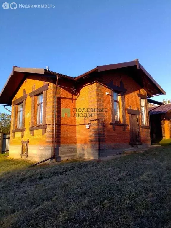 Дом в село Люк, Советская улица, 107 (70 м) - Фото 1