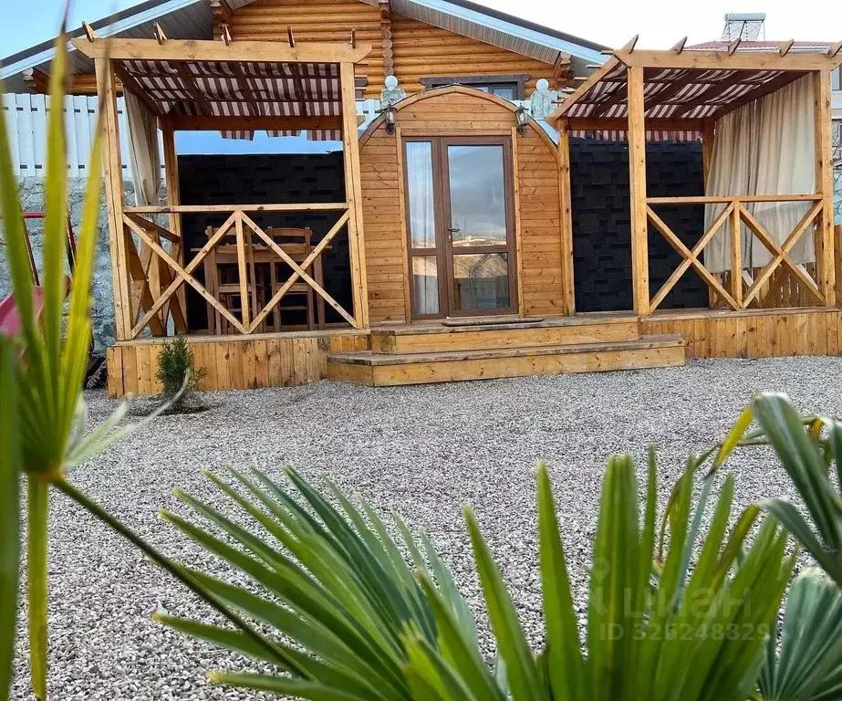 Дом в Крым, Алушта муниципальный округ, с. Солнечногорское ул. ... - Фото 1