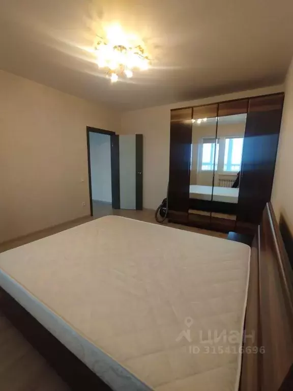 3-к кв. Белгородская область, Белгород ул. Некрасова, 28 (91.0 м) - Фото 1