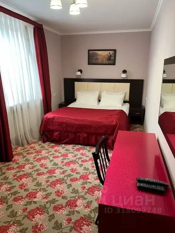 2-к кв. Крым, Судак ул. Бирюзова, 8 (43.0 м) - Фото 0