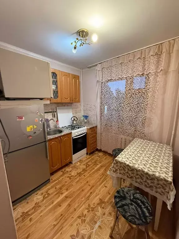 3-к. квартира, 60 м, 4/5 эт. - Фото 0