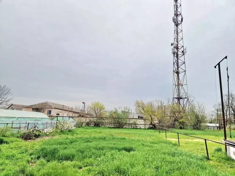 Участок в Адыгея, Майкоп городской округ, Ханская ст-ца ул. ... - Фото 1