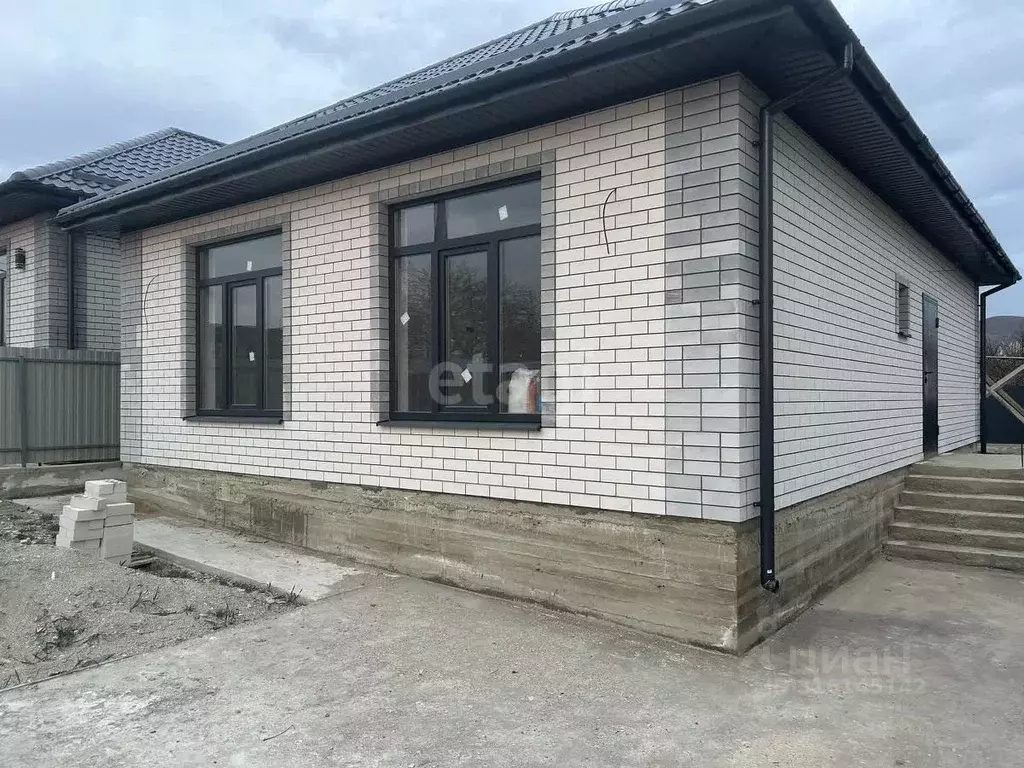 Дом в Краснодарский край, Новороссийск городской округ, Семигорский ... - Фото 0