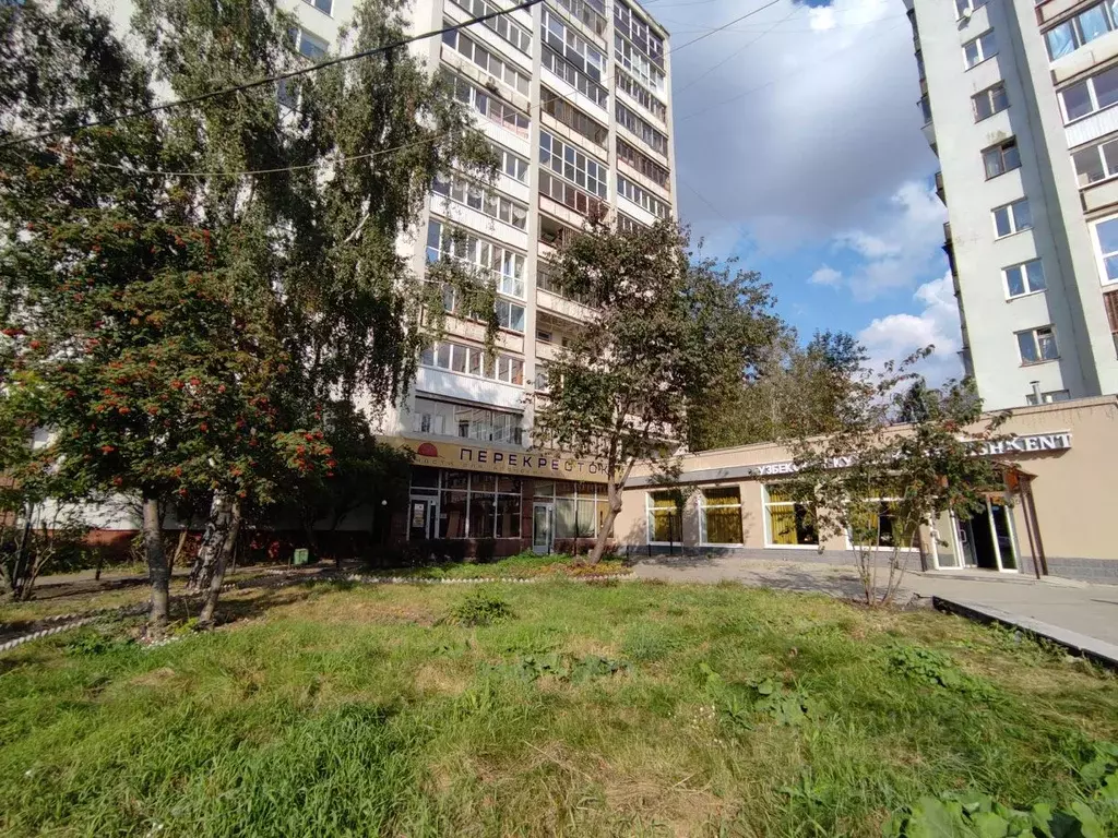 Помещение свободного назначения в Свердловская область, Екатеринбург ... - Фото 0