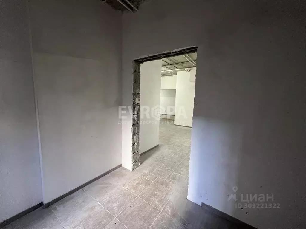 Помещение свободного назначения в Ульяновская область, Ульяновск ул. ... - Фото 1